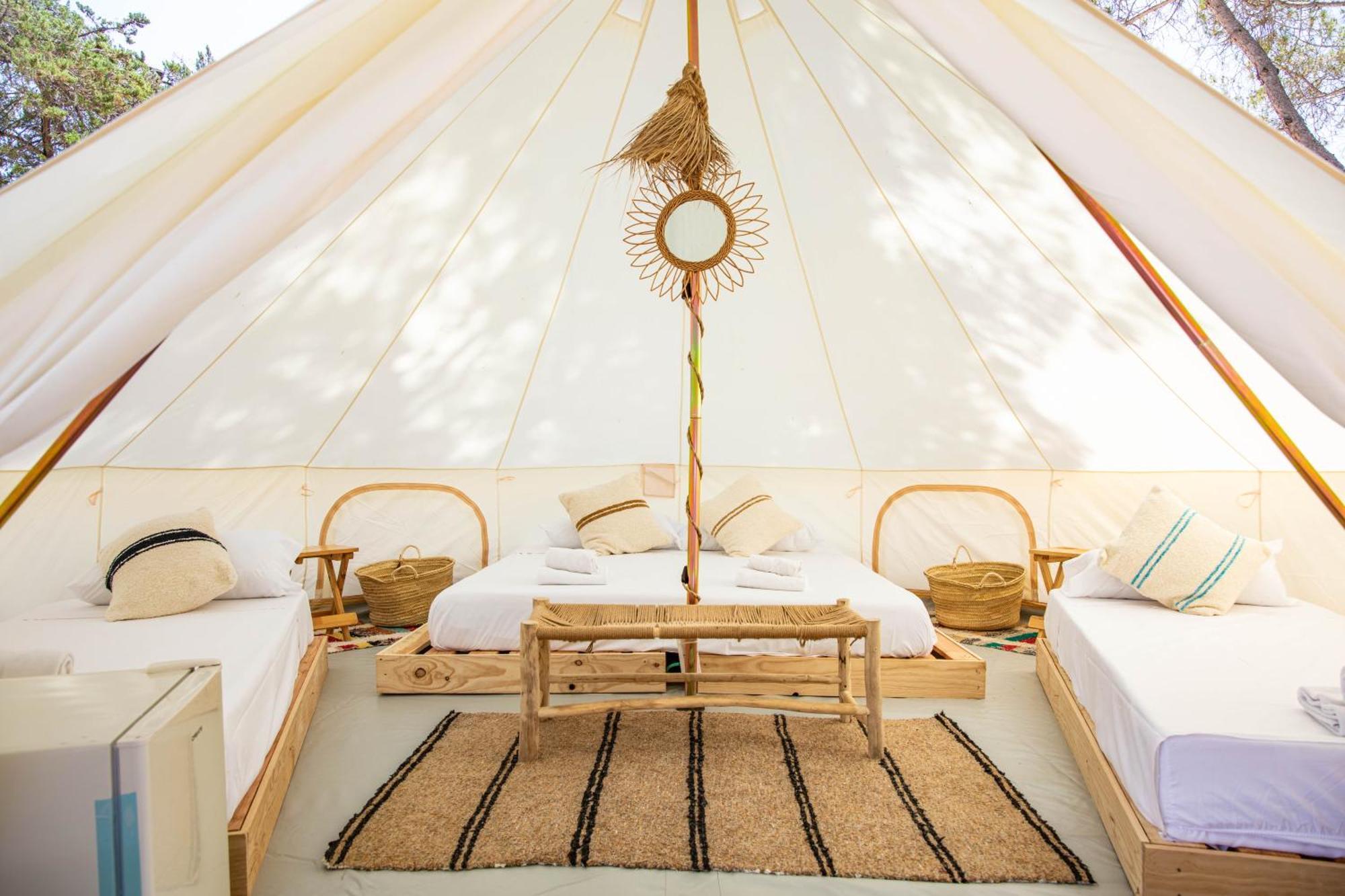 Отель Camping Sant Salvador Комарруга Экстерьер фото